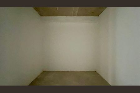 Apartamento à venda com 210m², 3 quartos e 3 vagasCloset da suíte 2