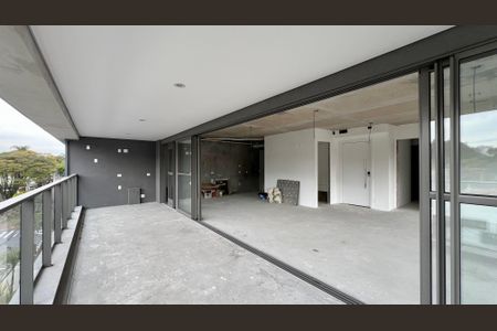 Apartamento à venda com 210m², 3 quartos e 3 vagasVaranda