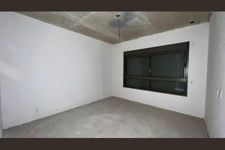 Apartamento à venda com 210m², 3 quartos e 3 vagasSuíte 2