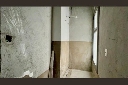 Apartamento à venda com 210m², 3 quartos e 3 vagasBanheiro da Suíte 3