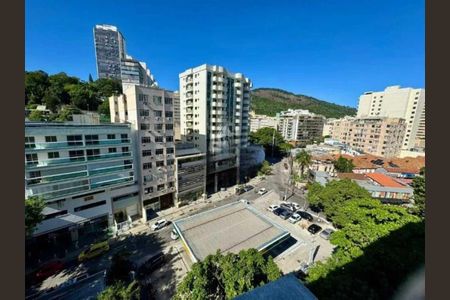 Apartamento à venda com 65m², 2 quartos e 1 vaga