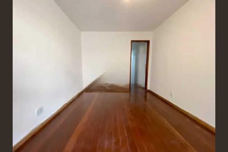 Apartamento à venda com 65m², 2 quartos e 1 vaga