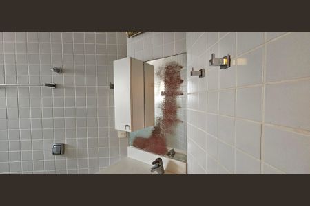 Apartamento à venda com 340m², 4 quartos e 4 vagasBanheiro Social