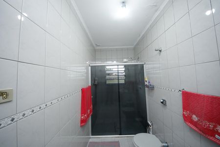 Casa à venda com 125m², 4 quartos e 2 vagasBanheiro