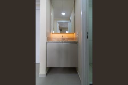 Apartamento para alugar com 38m², 2 quartos e 1 vaga Apartamento para alugar com 38m², 2 quartos e 1 vagaBanheiro