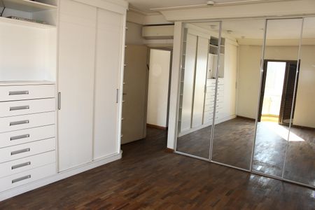 Apartamento à venda com 270m², 2 quartos e 3 vagasSuíte 2