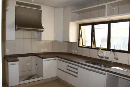 Apartamento à venda com 270m², 2 quartos e 3 vagasCozinha