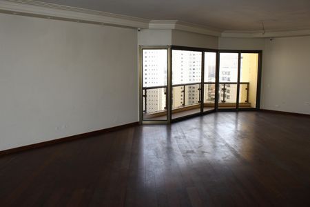 Apartamento à venda com 270m², 2 quartos e 3 vagasSala