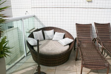 Apartamento para alugar com 101m², 3 quartos e 2 vagas Apartamento para alugar com 101m², 3 quartos e 2 vagasÁrea comum - Piscina