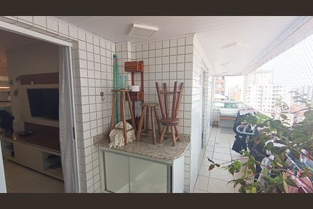 Apartamento para alugar com 101m², 3 quartos e 2 vagas Apartamento para alugar com 101m², 3 quartos e 2 vagasVaranda