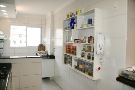 Apartamento para alugar com 101m², 3 quartos e 2 vagas Apartamento para alugar com 101m², 3 quartos e 2 vagasCozinha