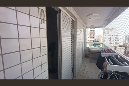 Apartamento para alugar com 101m², 3 quartos e 2 vagas Apartamento para alugar com 101m², 3 quartos e 2 vagasVaranda