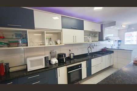 Apartamento para alugar com 101m², 3 quartos e 2 vagas Apartamento para alugar com 101m², 3 quartos e 2 vagasCozinha