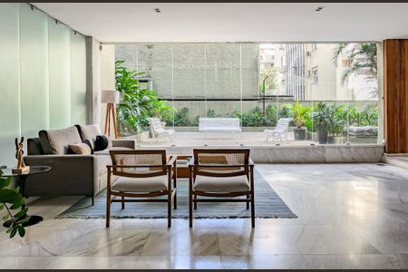 Apartamento à venda com 180m², 2 quartos e 1 vaga Apartamento à venda com 180m², 2 quartos e 1 vagaFachada