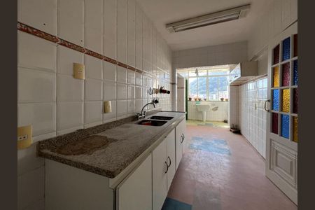 Apartamento à venda com 180m², 2 quartos e 1 vaga Apartamento à venda com 180m², 2 quartos e 1 vagaCozinha