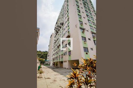 Apartamento à venda com 60m², 2 quartos e 1 vagaFachada