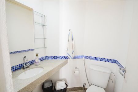 Casa à venda com 260m², 1 quarto e 3 vagasBanheiro 2