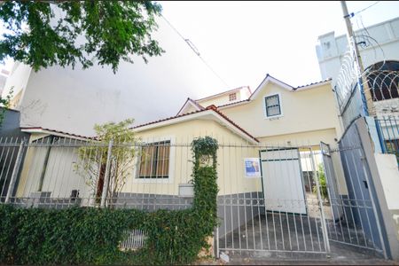Casa à venda com 260m², 1 quarto e 3 vagasFachada