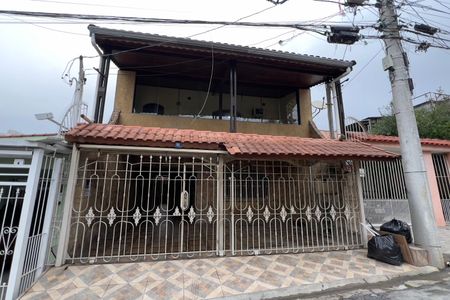 Casa à venda com 323m², 3 quartos e 3 vagasFachada