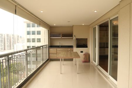 Apartamento à venda com 165m², 4 quartos e 3 vagasVaranda gourmet