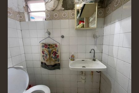 Casa à venda com 75m², 2 quartos e 1 vaga Casa à venda com 75m², 2 quartos e 1 vagaBanheiro 2