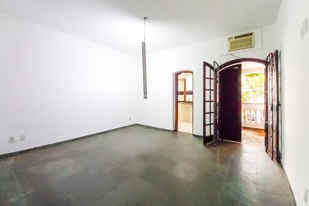 Casa para alugar com 330m², 3 quartos e 2 vagasSuíte 2