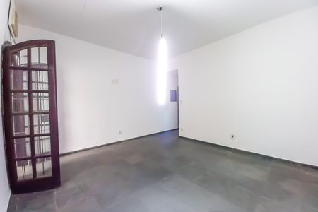 Casa para alugar com 330m², 3 quartos e 2 vagasSuíte 2