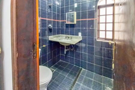 Casa para alugar com 330m², 3 quartos e 2 vagasBanheiro da Suíte 1