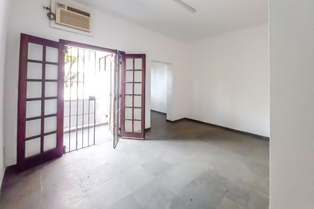 Casa para alugar com 330m², 3 quartos e 2 vagasSuíte 3