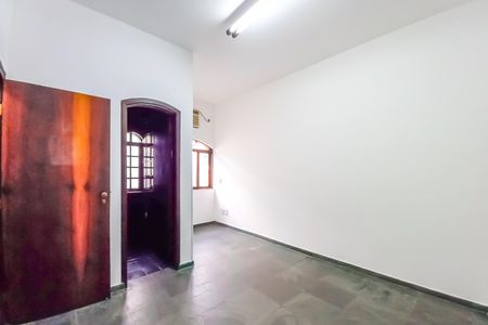 Casa para alugar com 330m², 3 quartos e 2 vagasSuíte 1