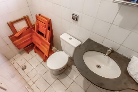 Casa para alugar com 330m², 3 quartos e 2 vagasBanheiro