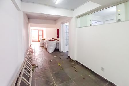 Casa para alugar com 330m², 3 quartos e 2 vagasSala