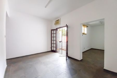 Casa para alugar com 330m², 3 quartos e 2 vagasSuíte 3