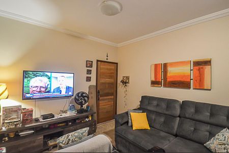 Apartamento para alugar com 78m², 2 quartos e 1 vagaSala