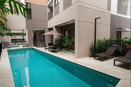 Apartamento para alugar com 39m², 2 quartos e sem vagaÁrea comum - Piscina