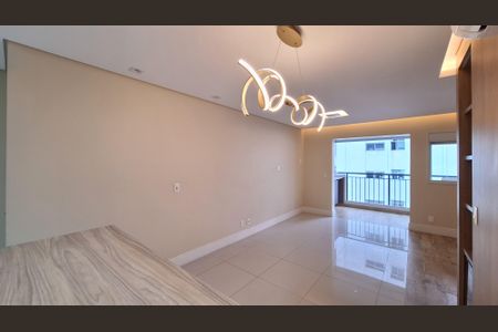 Apartamento à venda com 70m², 2 quartos e 2 vagas Apartamento à venda com 70m², 2 quartos e 2 vagasSala