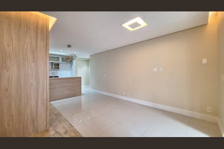 Apartamento à venda com 70m², 2 quartos e 2 vagas Apartamento à venda com 70m², 2 quartos e 2 vagasSala