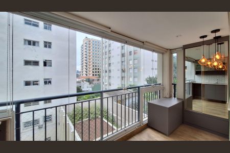 Apartamento à venda com 70m², 2 quartos e 2 vagas Apartamento à venda com 70m², 2 quartos e 2 vagasVaranda Sala