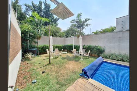 Apartamento à venda com 70m², 2 quartos e 2 vagas Apartamento à venda com 70m², 2 quartos e 2 vagasÁrea comum - Piscina