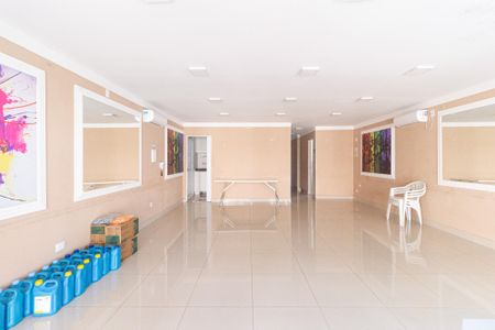 Apartamento para alugar com 48m², 2 quartos e 1 vagaÁrea comum - Salão de festas