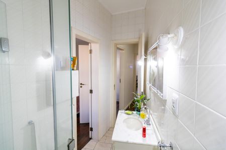 Apartamento à venda com 121m², 3 quartos e sem vagaBanheiro