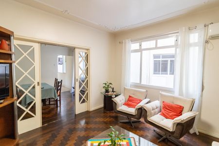 Apartamento à venda com 121m², 3 quartos e sem vagaSala