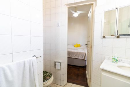 Apartamento à venda com 121m², 3 quartos e sem vagaBanheiro da Suíte