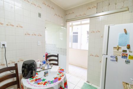 Apartamento à venda com 121m², 3 quartos e sem vagaCozinha