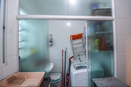 Apartamento para alugar com 44m², 2 quartos e 1 vaga Apartamento para alugar com 44m², 2 quartos e 1 vagaCozinha e Área de Serviço