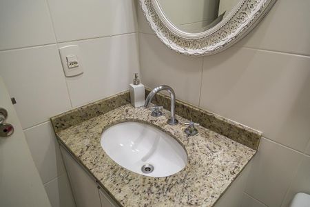 Apartamento à venda com 91m², 2 quartos e 1 vaga Apartamento à venda com 91m², 2 quartos e 1 vagaBanheiro Social