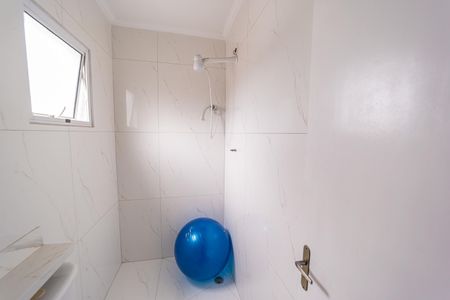 Casa de condomínio à venda com 124m², 4 quartos e 1 vagaBanheiro 1