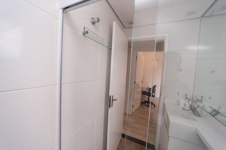 Casa de condomínio à venda com 124m², 4 quartos e 1 vagaBanheiro 2