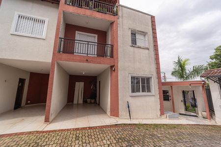 Casa de condomínio à venda com 124m², 4 quartos e 1 vagaGaragem