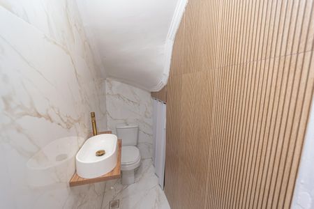 Casa de condomínio à venda com 124m², 4 quartos e 1 vagaLavabo